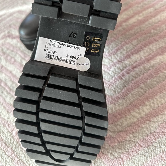 Maje platform leather Chelsea boots. NWT. Size FR38/US37 - Picture 4 of 4